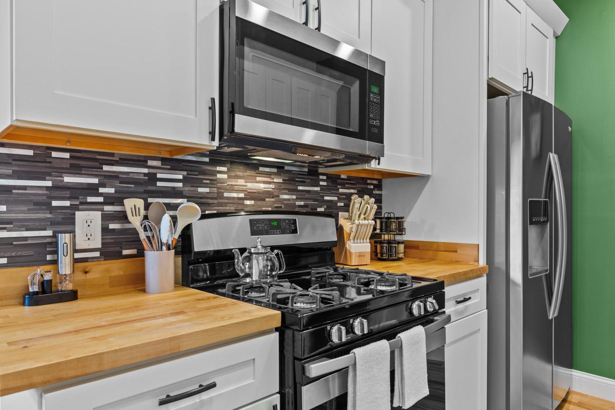 West End Whimsy | Jz Vacation Rentals Tower Grove Экстерьер фото