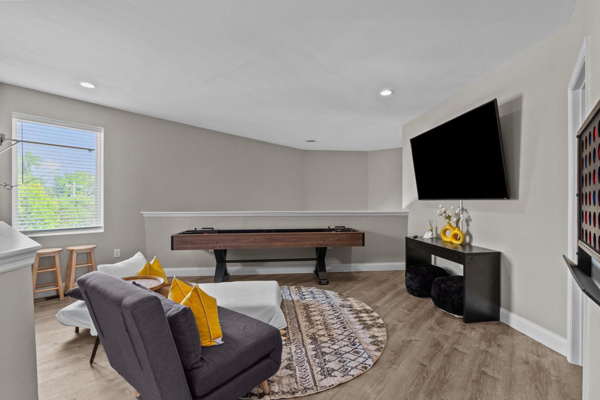 West End Whimsy | Jz Vacation Rentals Tower Grove Экстерьер фото