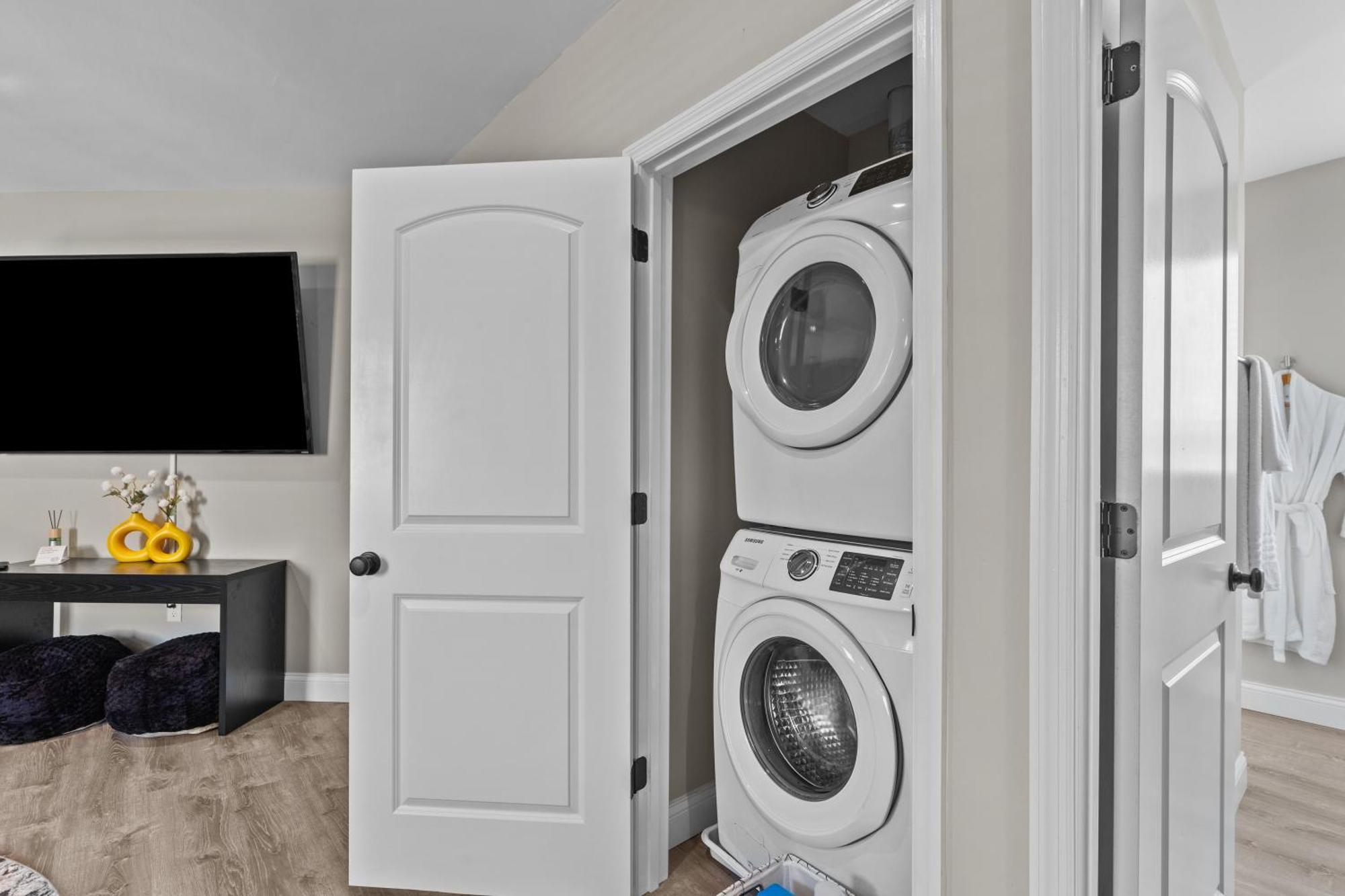 West End Whimsy | Jz Vacation Rentals Tower Grove Экстерьер фото